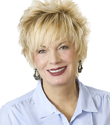 Portrait of Bonnie Strickland, REALTOR®.